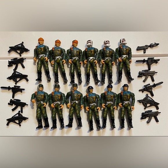 12 Desert Defender Action Figures (SGI, Sungold MFG. CO) 1980s. 4” G.I Joe Toys - Picture 1 of 2